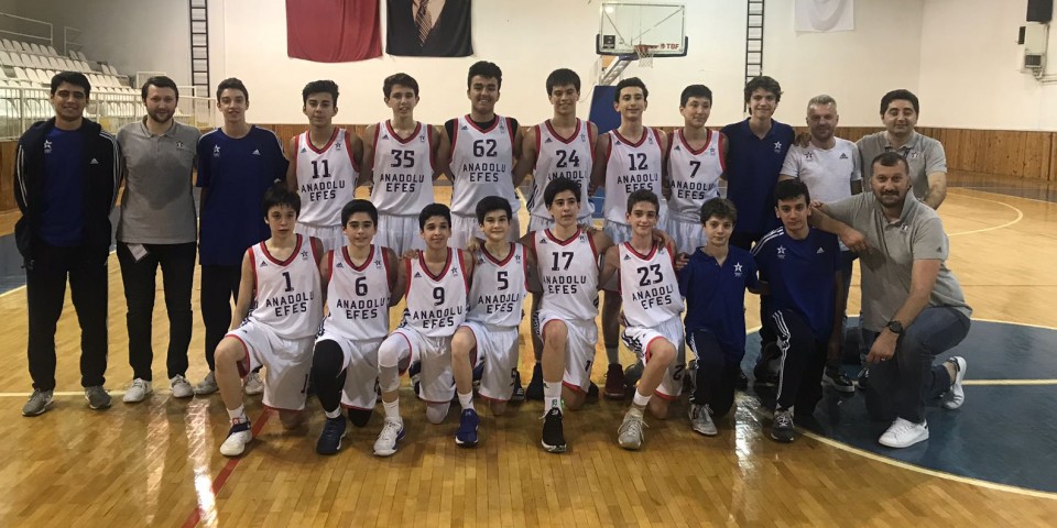 Küçük B Takımımız U13 AA Ligi'nde İstanbul Şampiyonu oldu...